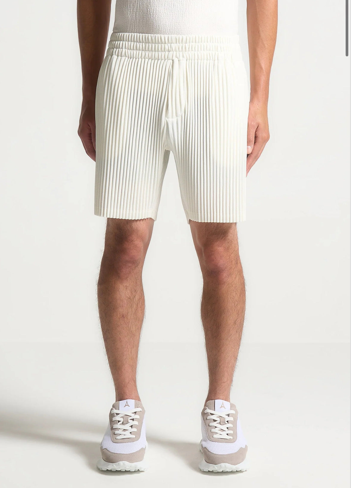 Damo Shorts - Cream